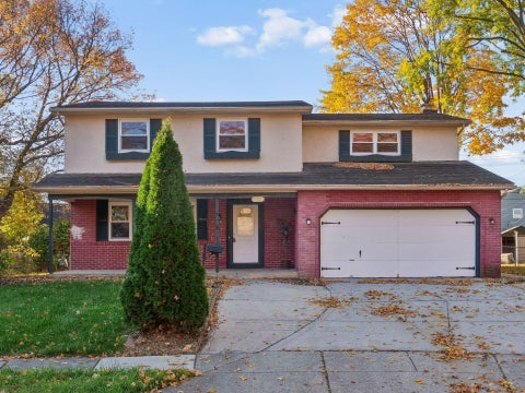 Photo of 1609 Sugarmaple Court, Columbus, OH 43229 (MLS # 226041442)