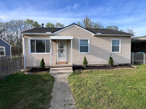 Photo of 492 Basswood Road, Columbus, OH 43207 (MLS # 226012098)