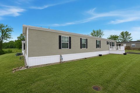 Photo of 289 Redwood Drive, Marysville, OH 43040 (MLS # 226025565)