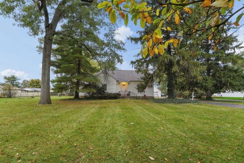Photo of 1147 Shady Lane Road, Columbus, OH 43227 (MLS # 226039643)