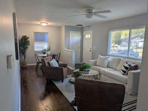 Tiny photo for 5772 N Meadows Boulevard, Columbus, OH 43229 (MLS # 225039569)