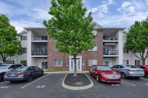 Tiny photo for 6120 Harbour Pointe 202 #202, Columbus, OH 43231 (MLS # 226015045)