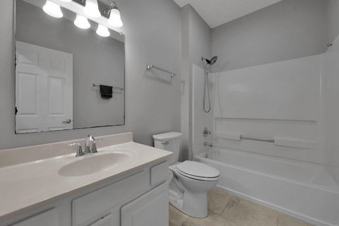 Tiny photo for 6120 Harbour Pointe 202 #202, Columbus, OH 43231 (MLS # 226015045)