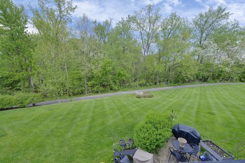 Tiny photo for 6120 Harbour Pointe 202 #202, Columbus, OH 43231 (MLS # 226015045)