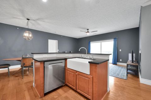 Tiny photo for 6120 Harbour Pointe 202 #202, Columbus, OH 43231 (MLS # 226015045)