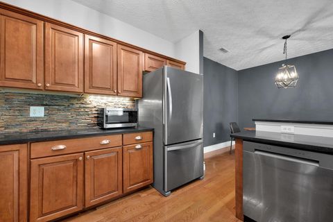 Tiny photo for 6120 Harbour Pointe 202 #202, Columbus, OH 43231 (MLS # 226015045)