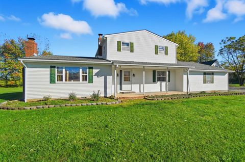 Photo of 7750 Alkire Road, Galloway, OH 43119 (MLS # 225040704) Photo of 7750 Alkire Road, Galloway, OH 43119 (MLS # 225040704)