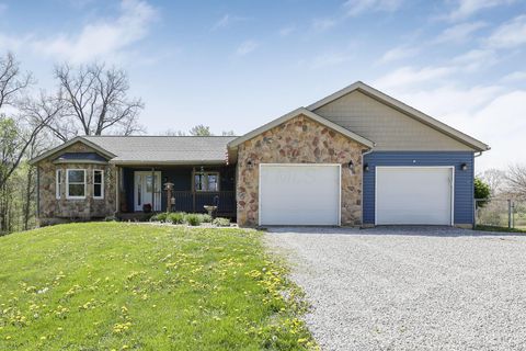 Homes For Sale - 3737 Hopewell Indian Road<br/> Glenford, OH 43739