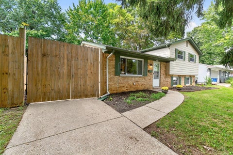 Tiny photo for 2755 Cryodon Boulevard W, Columbus, OH 43232 (MLS # 226037347)