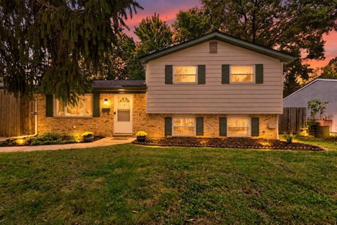 Photo of 2755 Cryodon Boulevard W, Columbus, OH 43232 (MLS # 226037347)