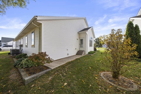 Tiny photo for 105 Dixon Street, Edison, OH 43320 (MLS # 226039980)