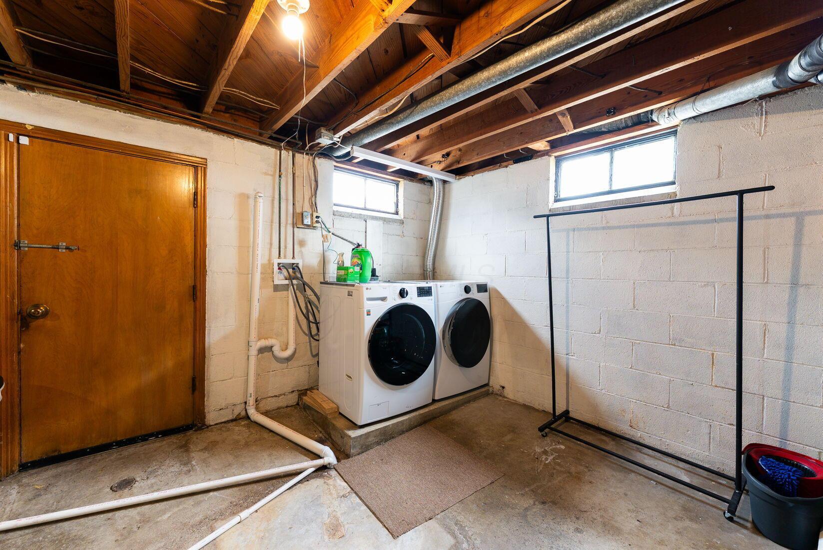4172 Ashgrove Drive, Grove City, Ohio image 35