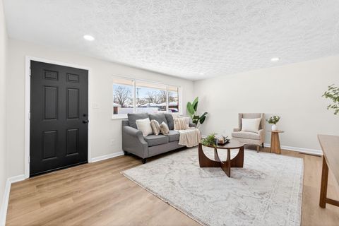 Tiny photo for 1553 Parkinson Drive, Reynoldsburg, OH 43068 (MLS # 226002719)