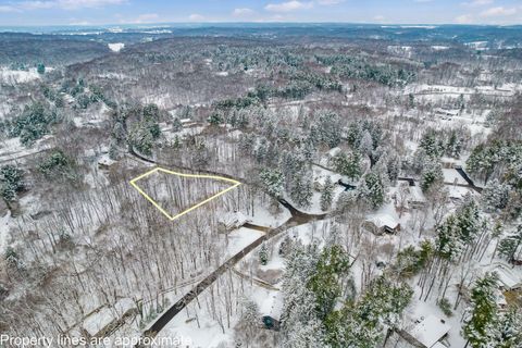 Tiny photo for 439 Pine Tree Drive NE, Granville, OH 43023 (MLS # 225044662)