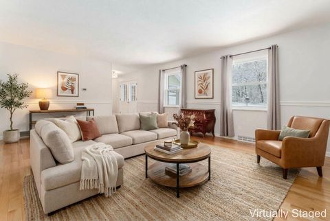 Tiny photo for 439 Pine Tree Drive NE, Granville, OH 43023 (MLS # 225044662)