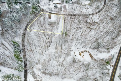 Tiny photo for 439 Pine Tree Drive NE, Granville, OH 43023 (MLS # 225044662)