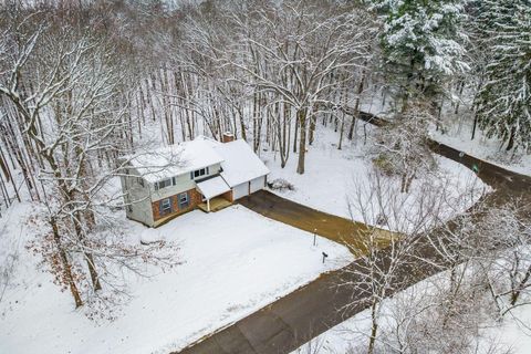 Tiny photo for 439 Pine Tree Drive NE, Granville, OH 43023 (MLS # 225044662)