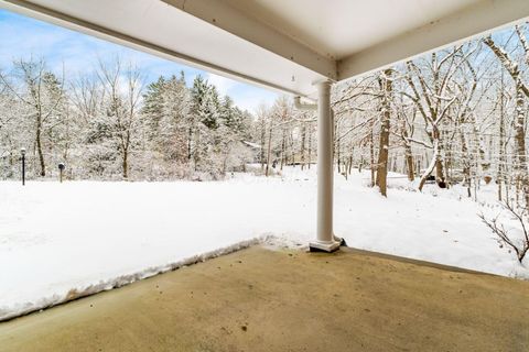 Tiny photo for 439 Pine Tree Drive NE, Granville, OH 43023 (MLS # 225044662)