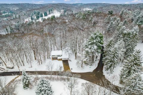 Tiny photo for 439 Pine Tree Drive NE, Granville, OH 43023 (MLS # 225044662)