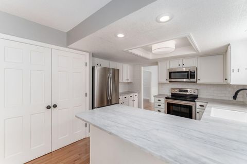 Tiny photo for 439 Pine Tree Drive NE, Granville, OH 43023 (MLS # 225044662)