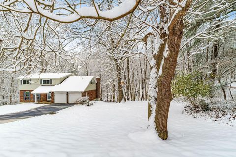 Tiny photo for 439 Pine Tree Drive NE, Granville, OH 43023 (MLS # 225044662)