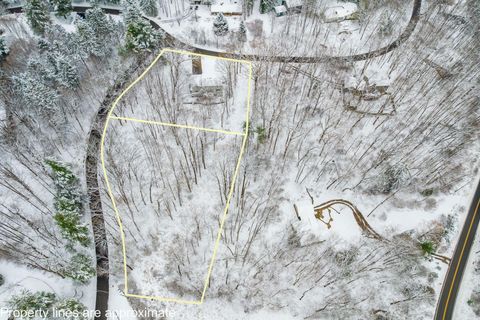 Tiny photo for 439 Pine Tree Drive NE, Granville, OH 43023 (MLS # 225044662)