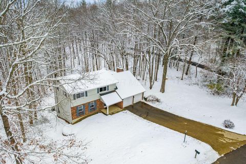 Tiny photo for 439 Pine Tree Drive NE, Granville, OH 43023 (MLS # 225044662)