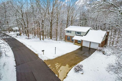 Tiny photo for 439 Pine Tree Drive NE, Granville, OH 43023 (MLS # 225044662)