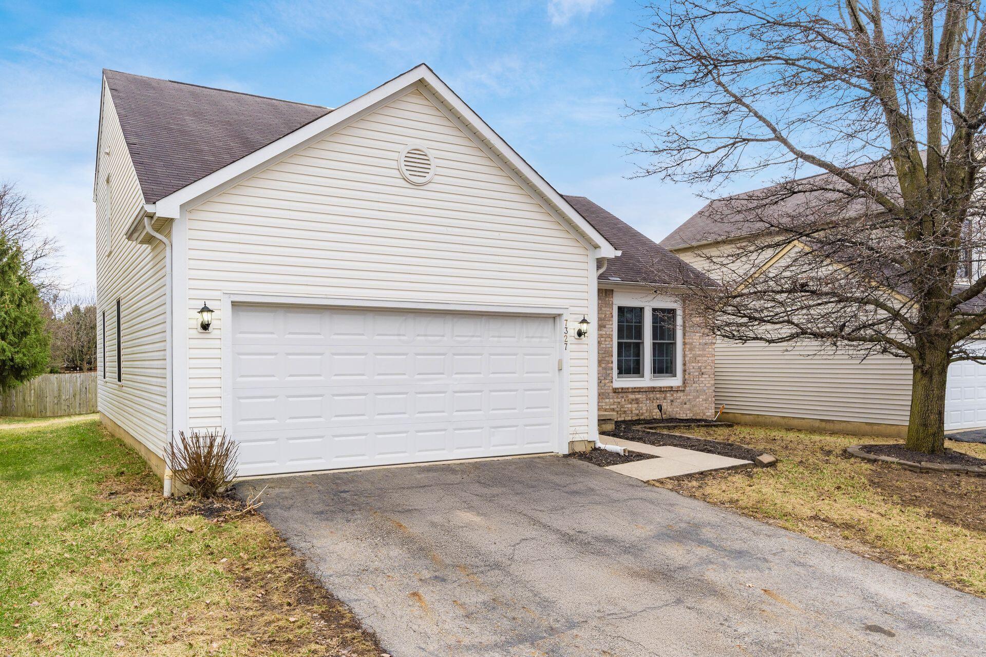 7327 Emerald Tree Drive, Canal Winchester, Ohio image 2