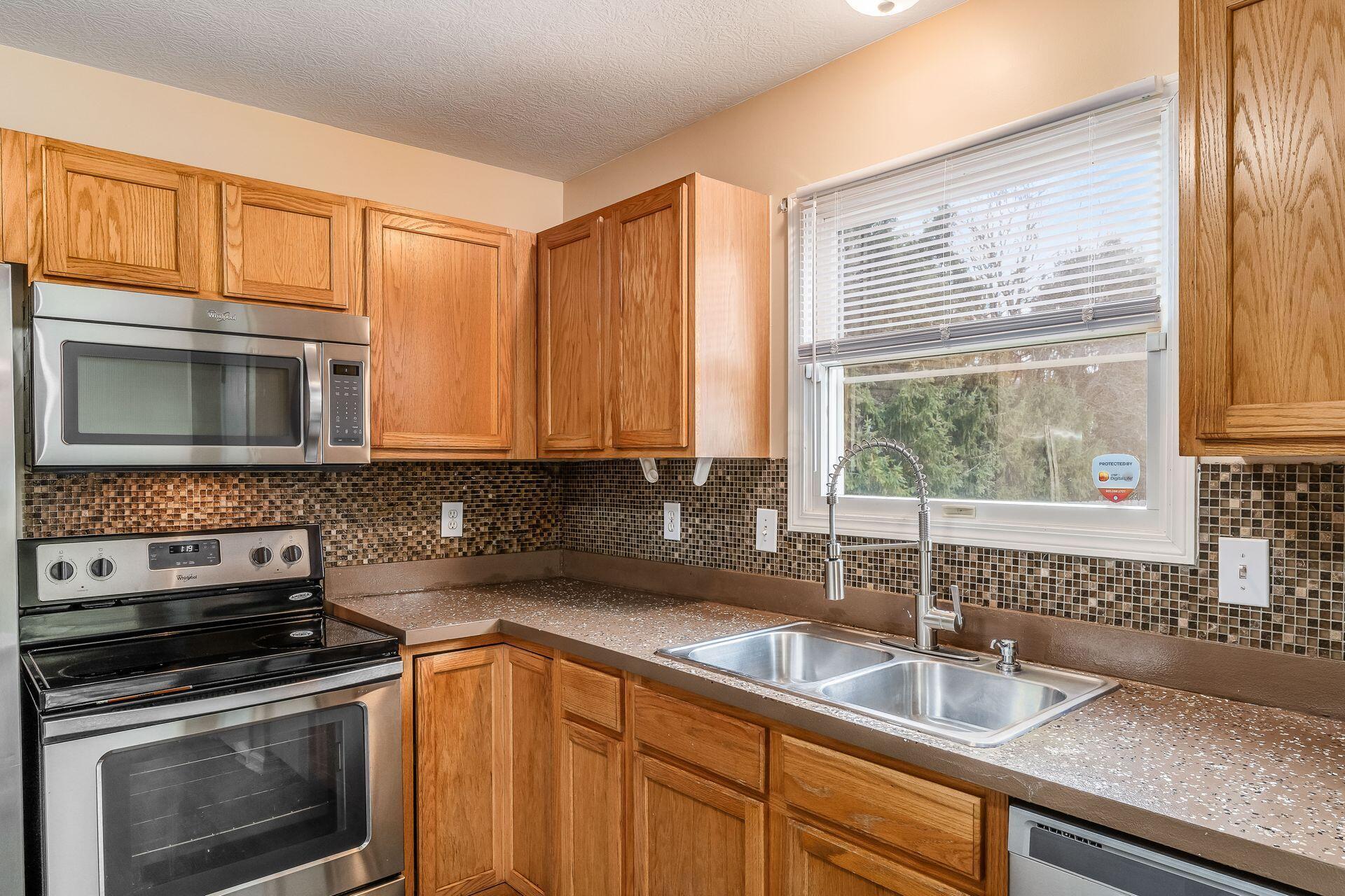 7327 Emerald Tree Drive, Canal Winchester, Ohio image 15