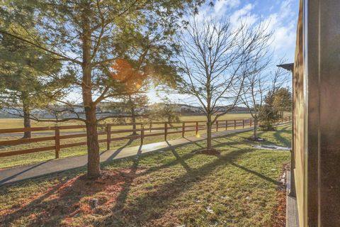 Tiny photo for 189 Pebble Creek Drive, Pataskala, OH 43062 (MLS # 225045276)