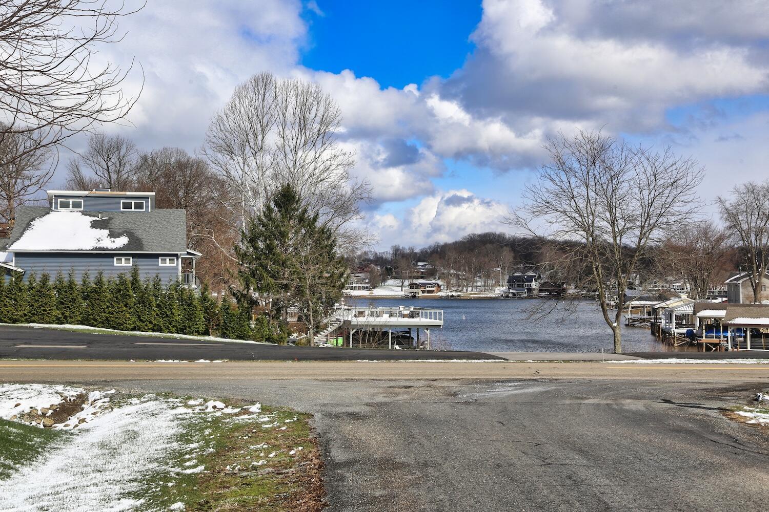 1137 Apple Valley Drive