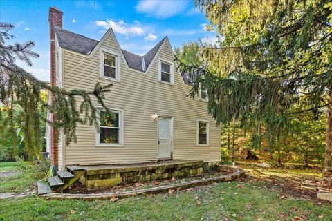 Photo of 7483 Summit Road SW, Pataskala, OH 43062 (MLS # 225038490)
