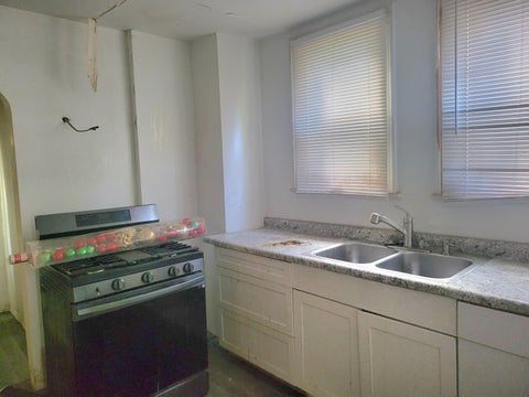 Tiny photo for 1081 Kelton Avenue, Columbus, OH 43206 (MLS # 226035254)