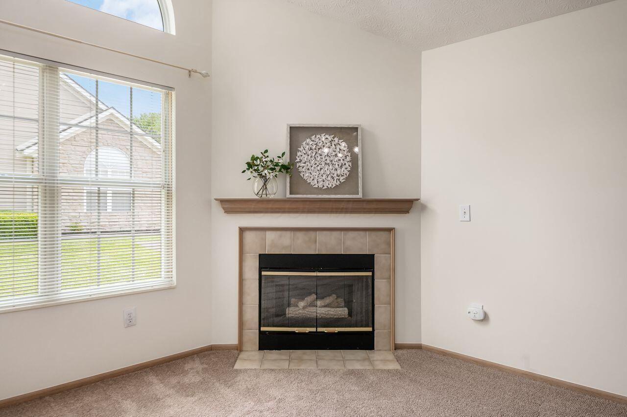 6323 Pinehurst Pointe, Westerville, Ohio image 9
