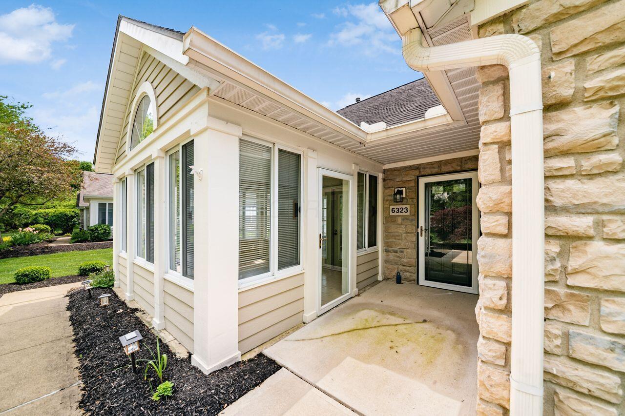 6323 Pinehurst Pointe, Westerville, Ohio image 5