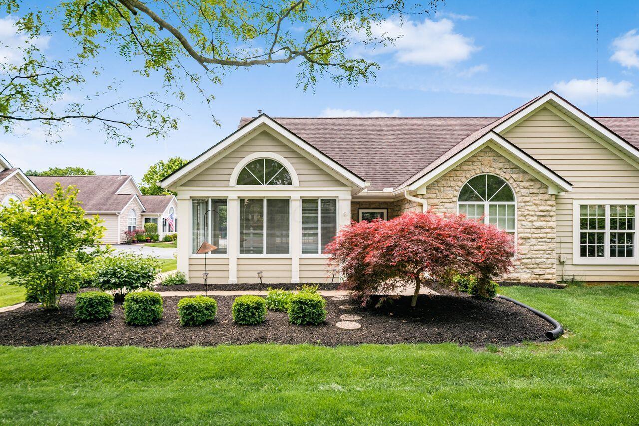 6323 Pinehurst Pointe, Westerville, Ohio image 4