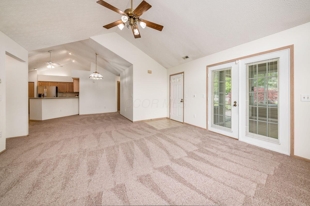 6323 Pinehurst Pointe, Westerville, Ohio image 7