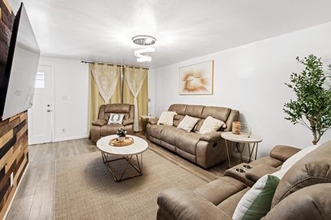 Tiny photo for 395 Amesbury Drive, Columbus, OH 43230 (MLS # 226005579)