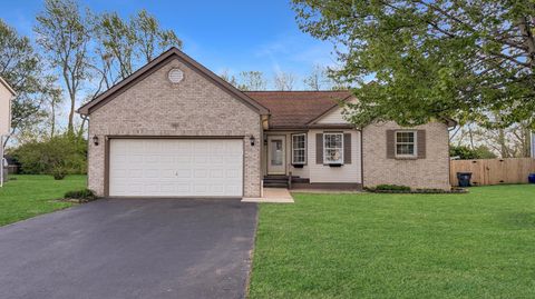 Photo of 4801 Elmont Place, Groveport, OH 43125 (MLS # 226012460)