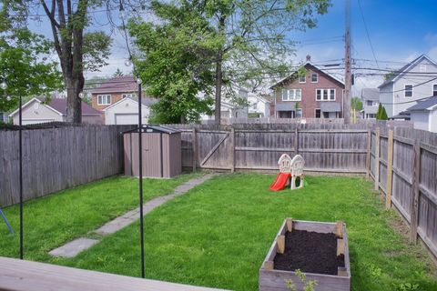 Tiny photo for 925 Gilbert Street, Columbus, OH 43206 (MLS # 226014298)
