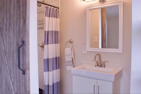 Tiny photo for 925 Gilbert Street, Columbus, OH 43206 (MLS # 226014298)