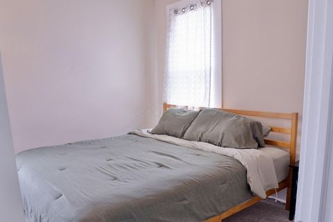 Tiny photo for 925 Gilbert Street, Columbus, OH 43206 (MLS # 226014298)