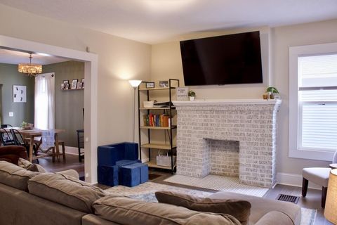 Tiny photo for 925 Gilbert Street, Columbus, OH 43206 (MLS # 226014298)