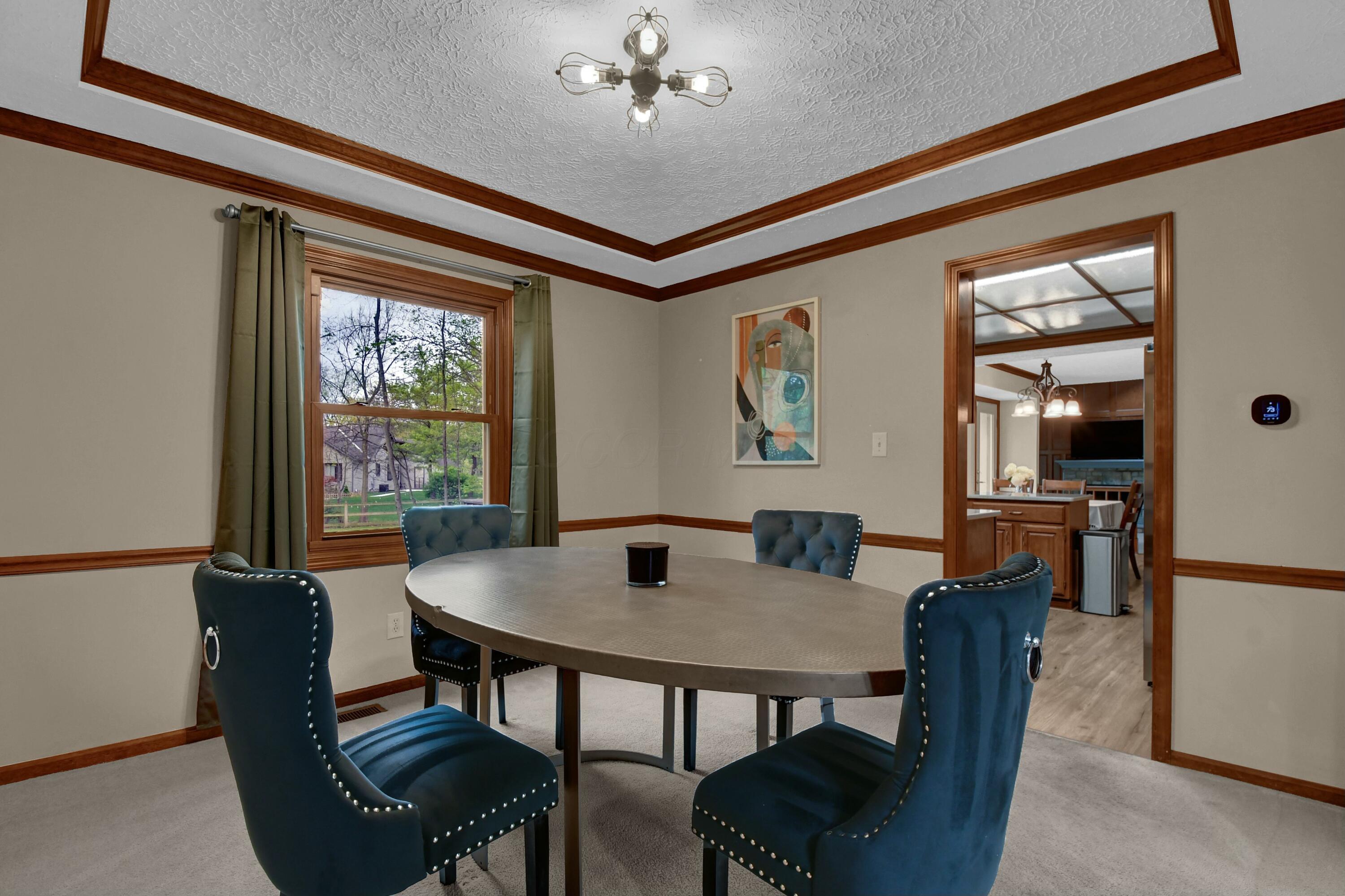 8621 Ashford Lane, Pickerington, Ohio image 11