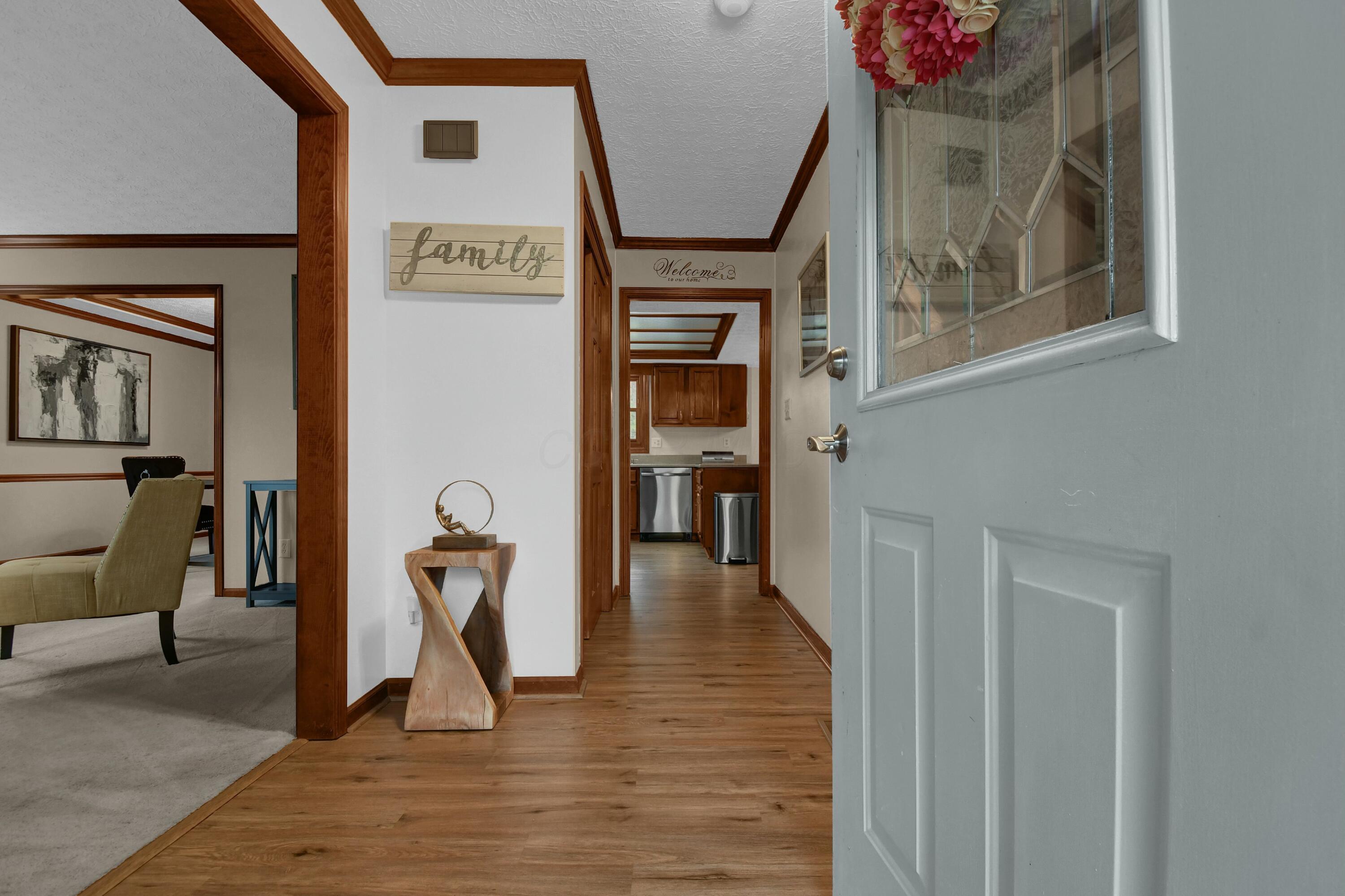 8621 Ashford Lane, Pickerington, Ohio image 8