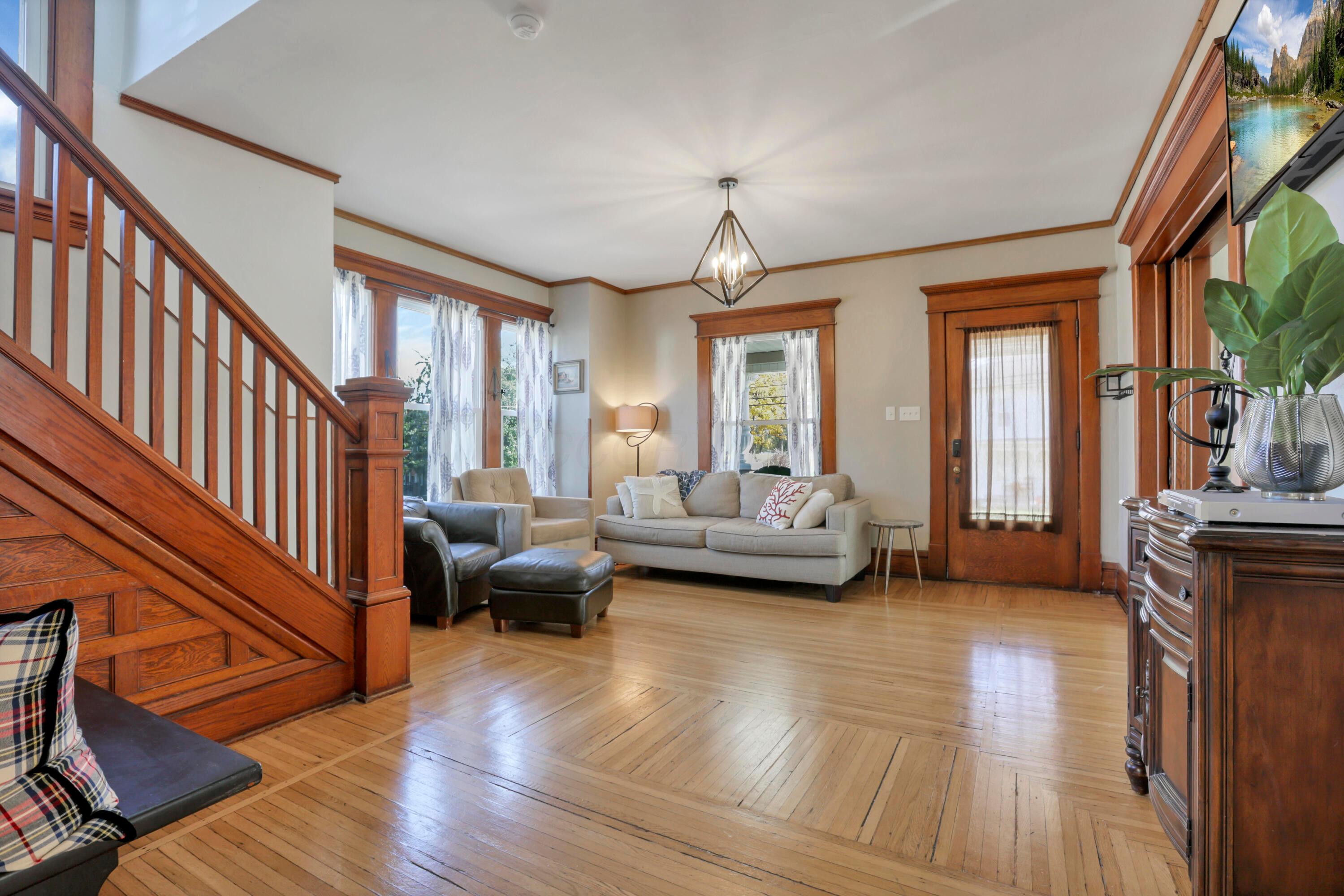 11925 Lancaster Street