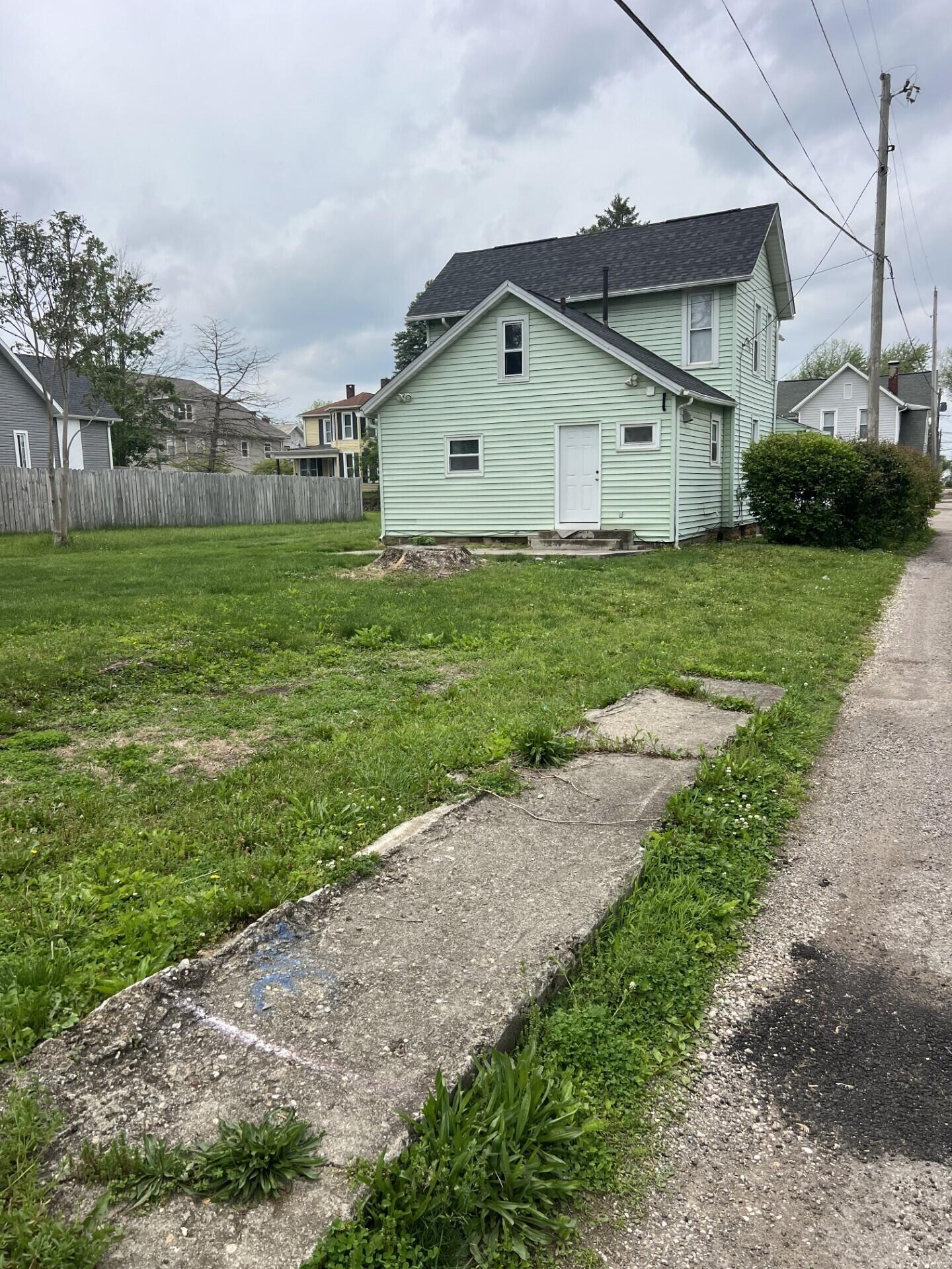 65 E North Street, Newark, Ohio image 3