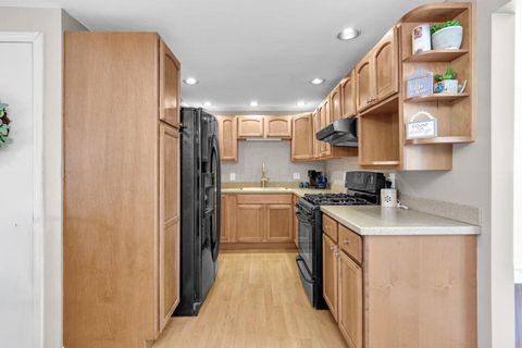 Tiny photo for 1085 Ardath Court, Columbus, OH 43228 (MLS # 225036897)