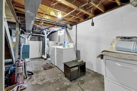 Tiny photo for 1085 Ardath Court, Columbus, OH 43228 (MLS # 225036897)